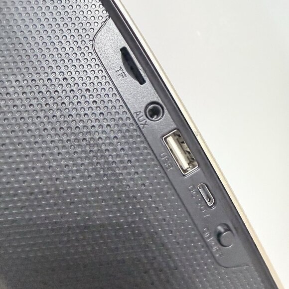 Bose SoundLink Mini Portable Bluetooth Speaker  Gold With No Cable Tested Works - Picture 7 of 9